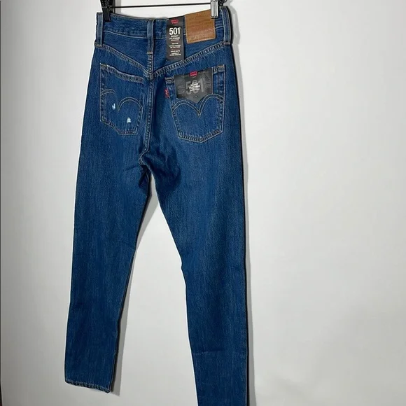 Levi's 501’s Blue Jeans - Picture 8 of 9